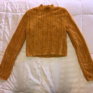 Fuzzy cropped sweater